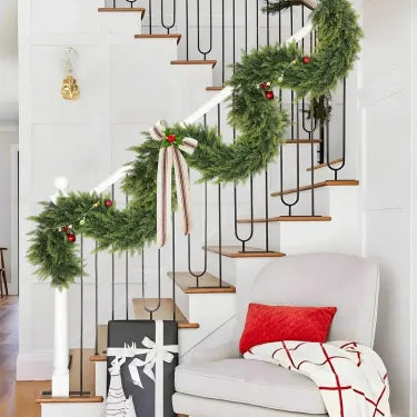 🎅🎄 Artificial Cedar Garland🌿Green Pine Garland for Table, Mantel, Wall – Perfect for Indoor & Outdoor Christmas Decorations