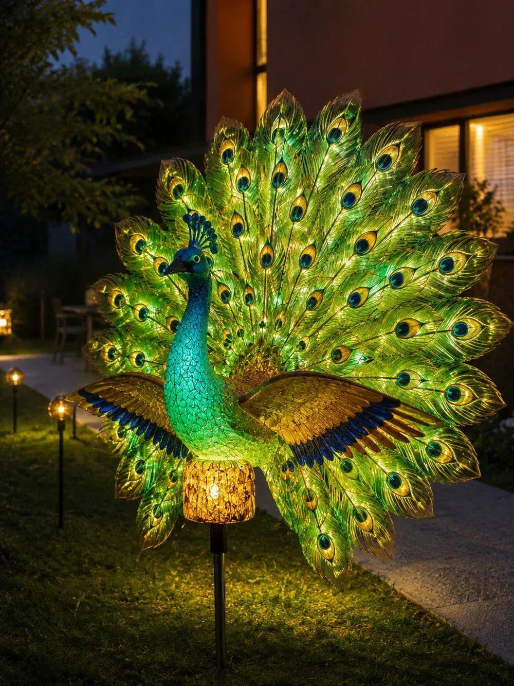 🔥 Last Day 50% OFF 🦚 Animated Solar Peacock Garden Sculpture